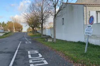 Parking autobus centre-ville_Saint-Trojan-les-Bains